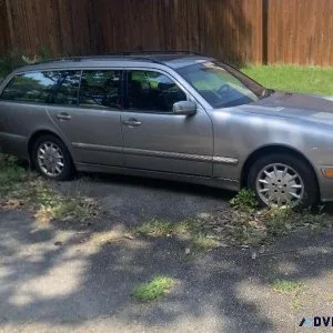 2005 Mercedes 320E