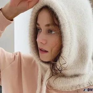 KNIT SCARF HOOD HAT.... 46.82