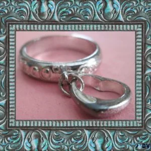 925 Sterling Silver Band Ring With Dangle Heart Size 8