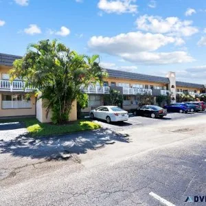 1B1B Condo For Sale (55 Community)