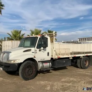 2013 INTERNATIONAL 4300 FLATBED TRUCK 73001236