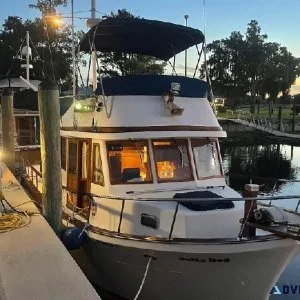 34 ft Marine Trader DC 1992