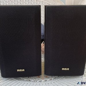 RCA  BOOK SHELF SPEAKERS USED IN WORKING CONDITION
