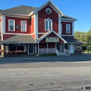 Just Listed -  Property commercial
