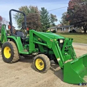 John Deere 4200 5