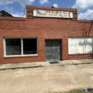 Commercial building for rent