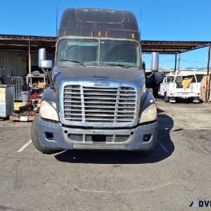 2011 Freightliner Cascadia DD15