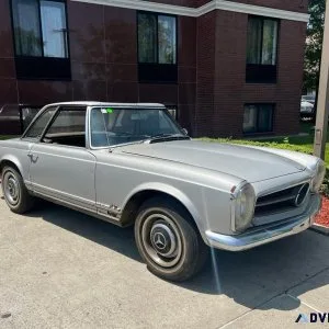 24781 1967 Mercedes-Benz 230SL