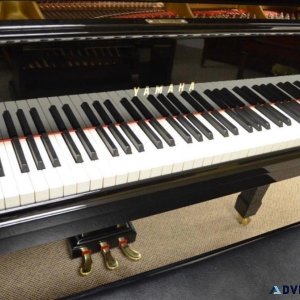 BABY GRAND PIANO