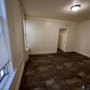 3BD. lextra room rent by owner no fees