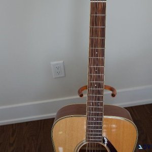 YAMAHA 12 string guitar with hard shell case