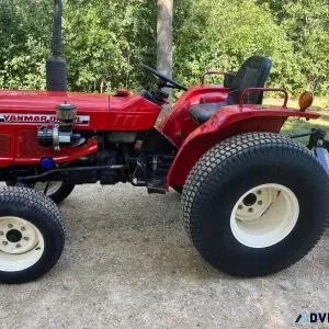 1991 Yanmar YM226 Tractor w Attachments Like New