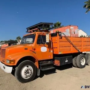 2000 INTERNATIONAL 4900 FLATBED DUMP TRUCK 91409236