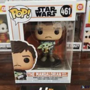 Funko PoP Star Wars The Mandalorian With Grogu