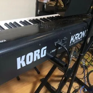 Korg Kronos 2