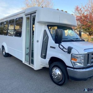 2012 Ford E450 25 Passenger Shuttle Bus (A5303)