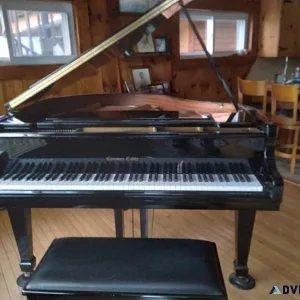 BABY GRAND PIANO