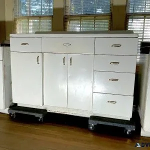 Youngstown Kitchen Cabinets With Double Draining Washboard Sink