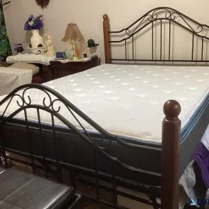Queen Bed