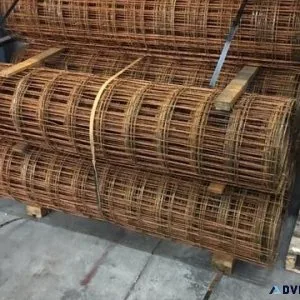 ROLL OF STEEL MESH