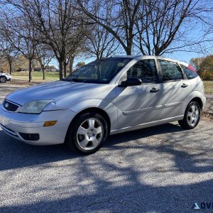 2006 Ford Focus ZX5 SES auto leather sunroof