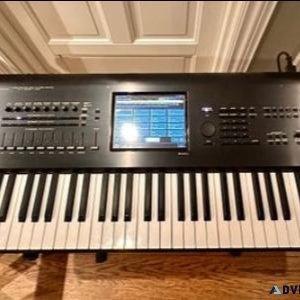 Korg Kronos 2 88 key Workstation