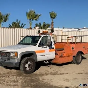 2001 GMC 3500 TRAFFIC CONTROL TRUCK