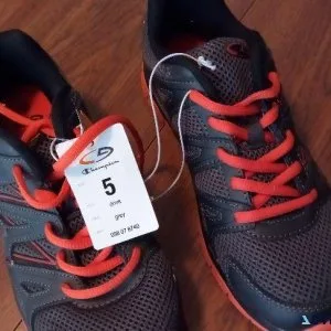 NEW Boy s Champion Sneakers