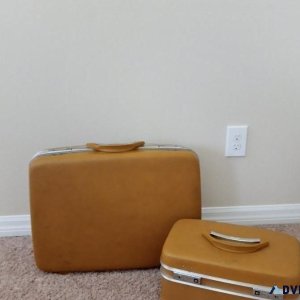 LUGGAGE SET (2 pieces)