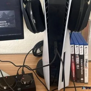 PS5 HOLIDAY BUNDLE