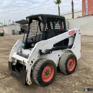 BOBCAT SKIDSTEER LOADER 37601236