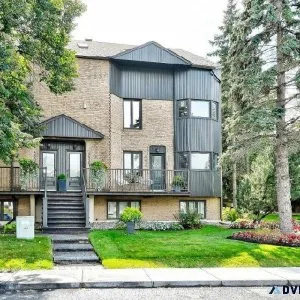Brossard 2-level 1886 sqft condo next to Park Rhone