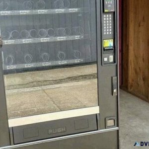 COMBO VENDING MACHINE WITH CARD READER