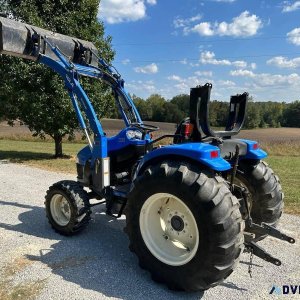 2003 New Holland TC35d 4x4 Tractor W Front End Loader