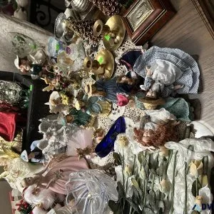 Estate Sale 2318 Sheridan Rd 129 and 1210 9-1pm