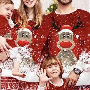 You can&rsquot forget matching pajamas for Christmas morning