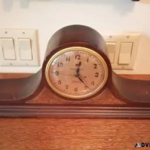 1930 s GE Telechron Electric Camel Back Mantle Clock