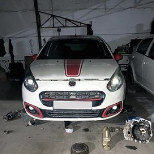 Car body repair near me- sprinters performance