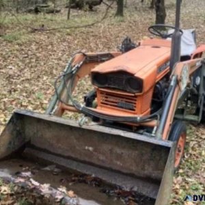 1985 Kubota l2000 tractor