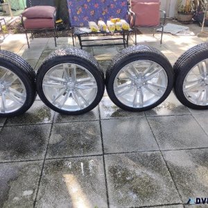 20" Chevrolet Camero RS alloy  20x8.5 OEM rims and tires