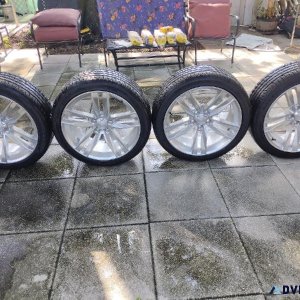 20" Chevrolet Camero RS alloy  20x8.5 OEM rims and tires