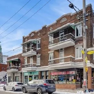 Commercial condo on the ground floor ideal for boutique Villeray