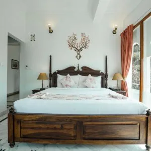 Best luxury budget boutique hotel in udaipur near pichola
