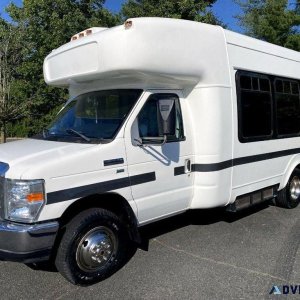 2012 Ford E350 Non-CDL Startrans Shuttle Bus w Lift (A5284)