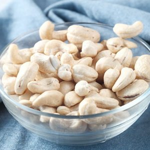 Cashew nuts exporter and supplier india - dhanraj enterprise