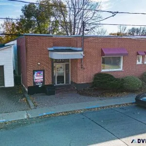 Commercial spaceoffice and warehouse for rent - La Prairie
