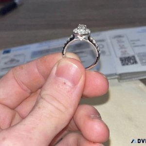 Diamond wedding ring