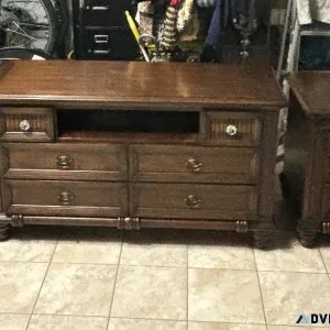 Dresser snd Nightstands