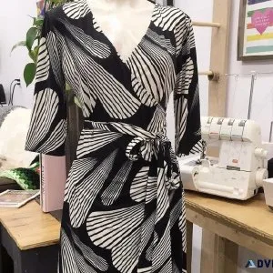 A Simple Gown with moderate size and design.