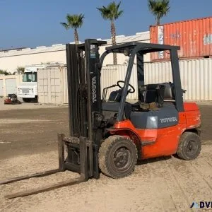TOYOTA 7FGU30 FORKLIFT 13510241
